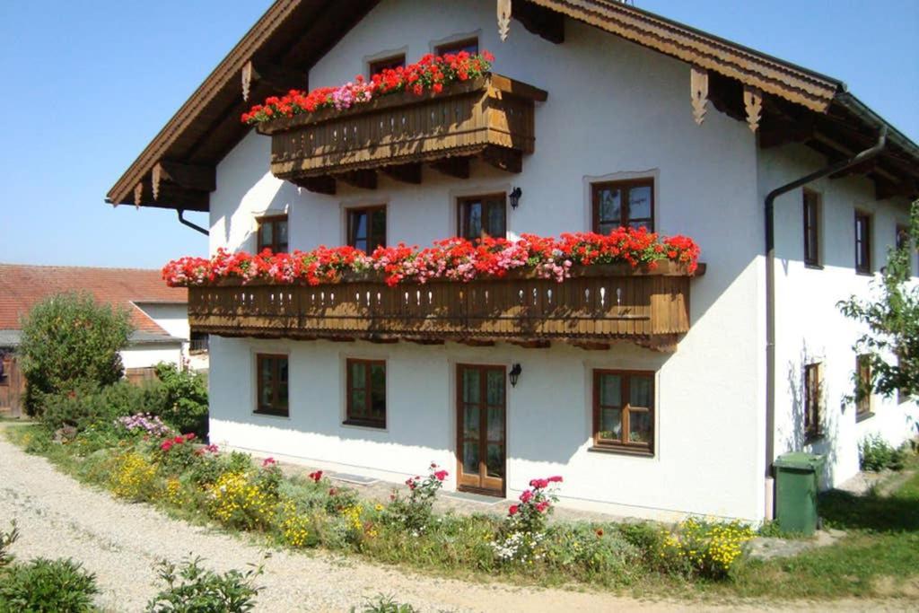 Bergmann Διαμέρισμα Burgkirchen an der Alz Εξωτερικό φωτογραφία